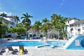 Czar's Sanctuary- Apt B4 at Sandcastle